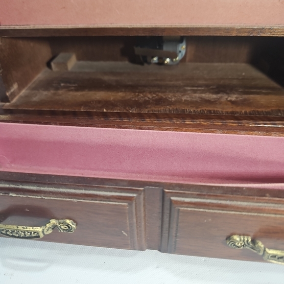 Vintage Jay Imports Music Jewelry Box Etched Glass Doors - Picture 10 of 16